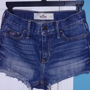 Hollister High Rise Denim Wash Shorts Distressed